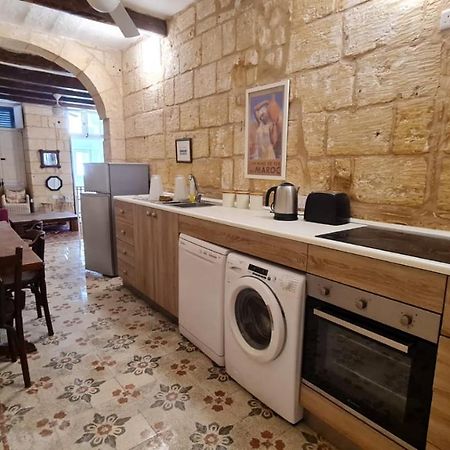 Bakers Hideout - Lovely 1 Bedroom Rental Unit Валета Екстериор снимка