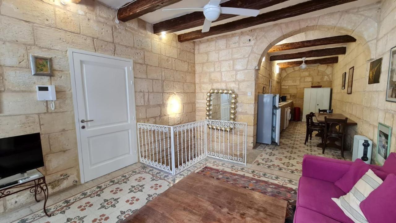 Bakers Hideout - Lovely 1 Bedroom Rental Unit Валета Екстериор снимка